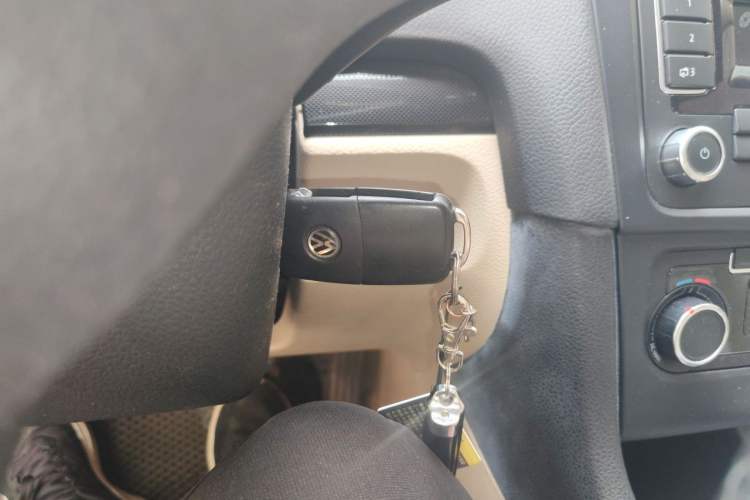 Used Volkswagen Golf 2012 1.6L Automatic Comfort Model Vehicle Key