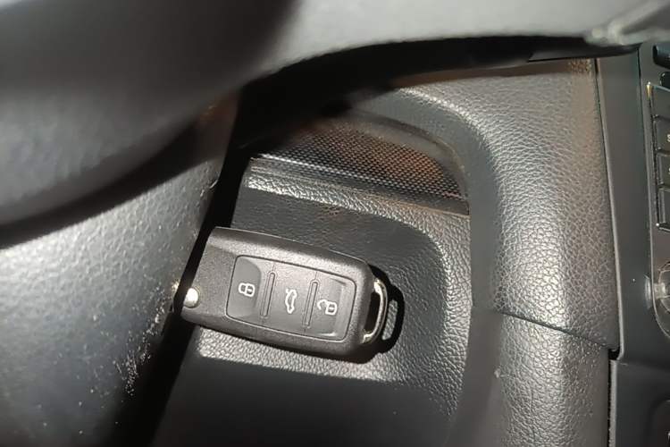 Used Volkswagen Golf 2012 1.4 TSI Automatic Comfort Edition Vehicle Key