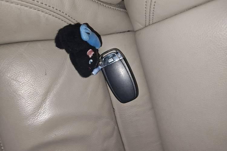 Used Volkswagen Golf 2012 1.4TSI Automatic Luxury Edition Vehicle Key