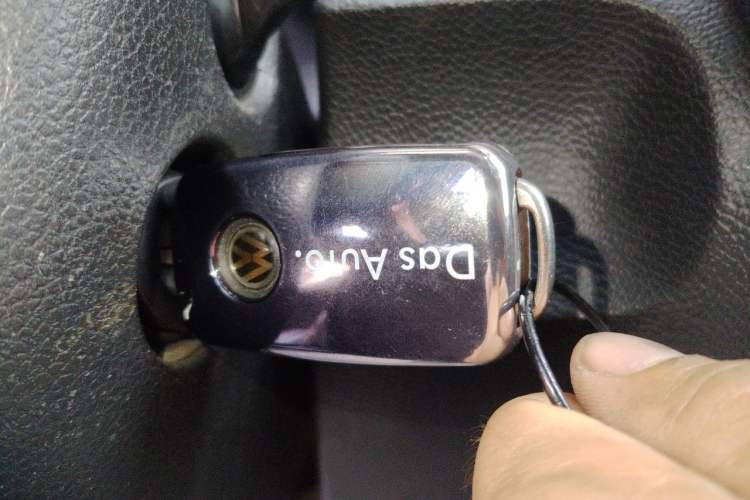 Used Volkswagen Golf 2012 1.6L Automatic Comfort Model Vehicle Key