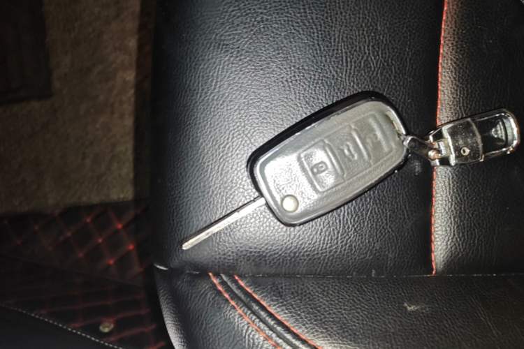 Used Volkswagen Golf 2012 1.6L Automatic Comfort Model Vehicle Key