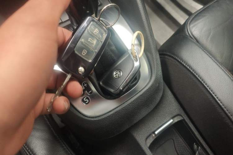 Used Volkswagen Golf 2012 1.4TSI Automatic Luxury Edition Vehicle Key
