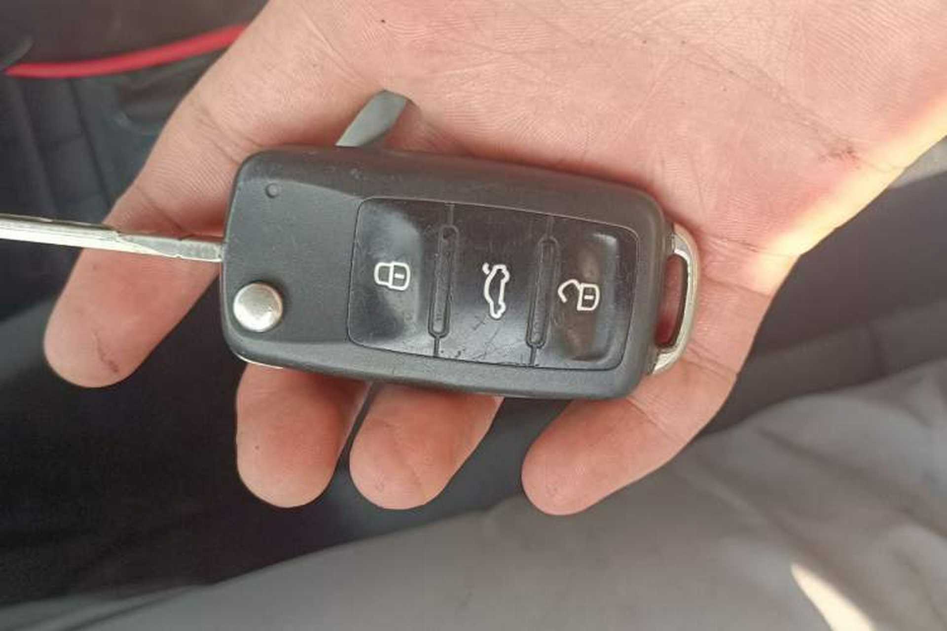 Used Volkswagen Golf 2012 1.6L Automatic Fashion Model Vehicle Key