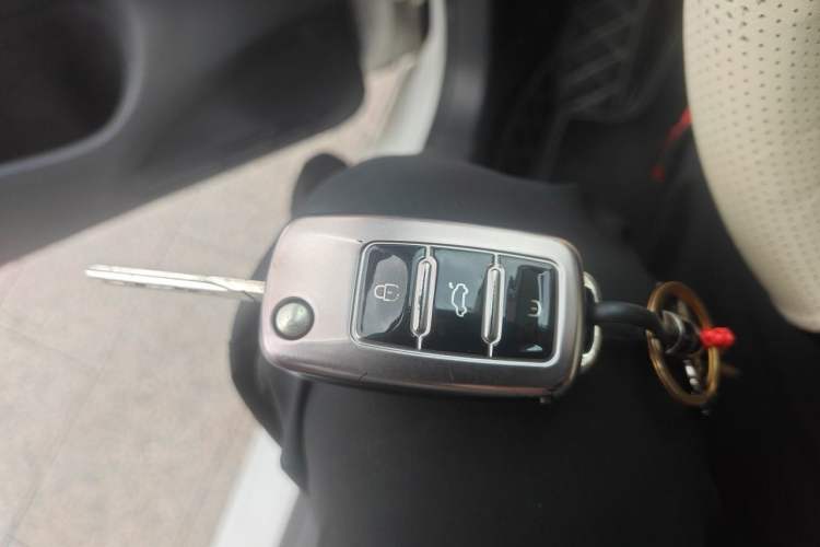 Used Volkswagen Golf 2012 1.6L Automatic Comfort Model Vehicle Key