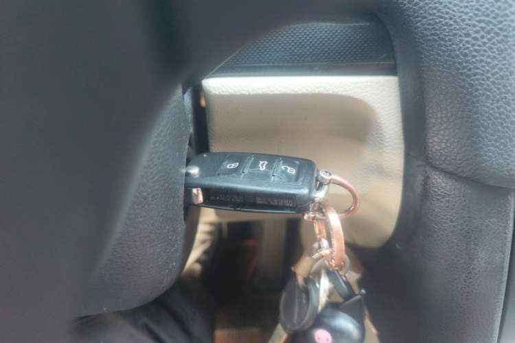 Used Volkswagen Golf 2012 1.6L Automatic Comfort Model Vehicle Key