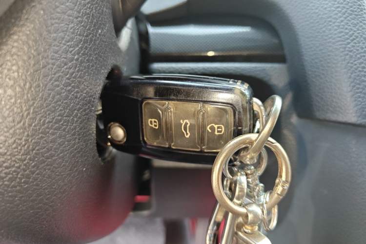 Used Volkswagen Golf 2012 1.4 TSI Automatic Comfort Edition Vehicle Key