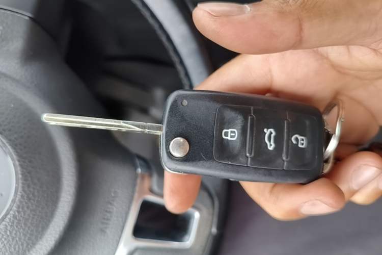 Used Volkswagen Golf 2012 1.4 TSI Automatic Comfort Edition Vehicle Key