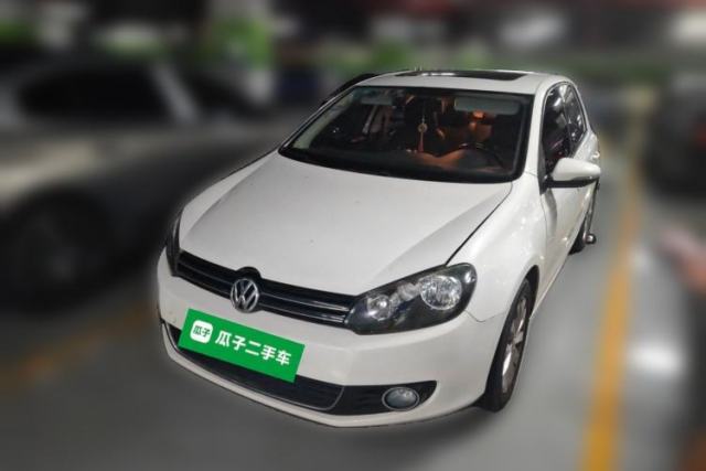 Ojetý Volkswagen Golf 2012 1.6L Automatic Comfort Model