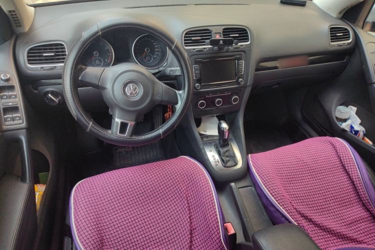 Used Volkswagen Golf 2012 1.4 TSI Automatic Comfort Edition Center Console