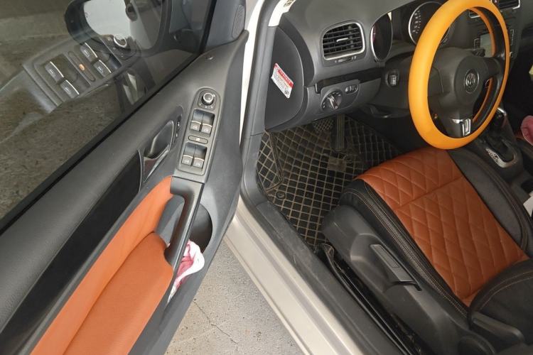 Used Volkswagen Golf 2012 1.4 TSI Automatic Comfort Edition Driver Seat