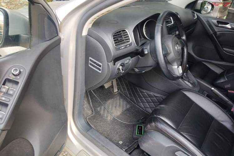 Used Volkswagen Golf 2012 1.4 TSI Automatic Comfort Edition Driver Seat