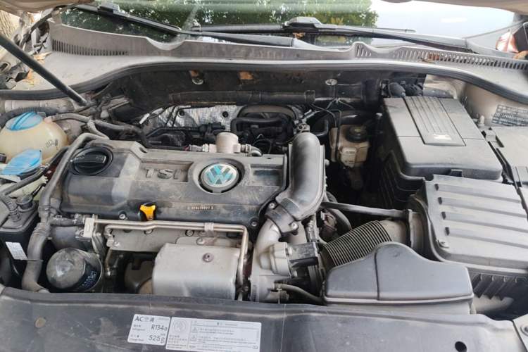 Used Volkswagen Golf 2012 1.4 TSI Automatic Comfort Edition Engine Bay
