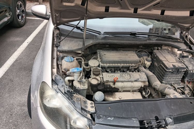 Used Volkswagen Golf 2012 1.6L Automatic Fashion Model Engine Bay Right