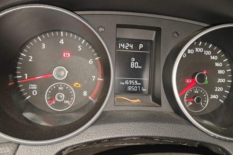 Used Volkswagen Golf 2012 1.4 TSI Automatic Comfort Edition Instrument Cluster