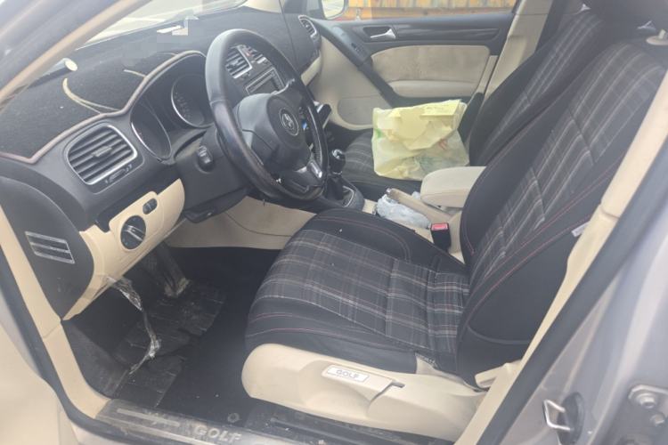 Used Volkswagen Golf 2012 1.6 Manual Comfort Edition Left Front Seat