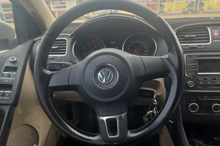 Used Volkswagen Golf 2012 1.6 Manual Comfort Edition Steering Wheel