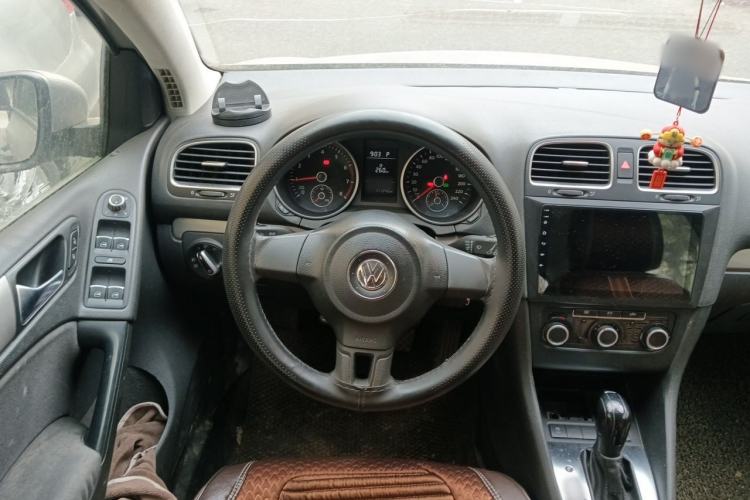 Used Volkswagen Golf 2012 1.6L Automatic Fashion Model Steering Wheel
