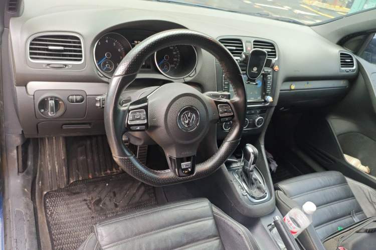 Used Volkswagen Golf 2013 2.0 TSI GTI Convertible Center Console