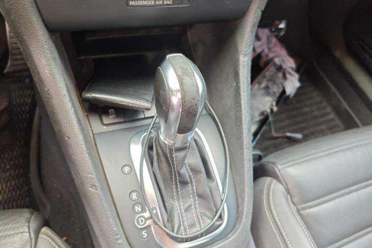 Used Volkswagen Golf 2013 2.0 TSI GTI Convertible Gear Lever