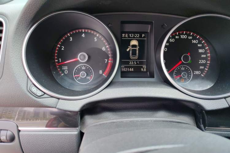 Used Volkswagen Golf 2013 2.0 TSI GTI Convertible Odometer Close Up