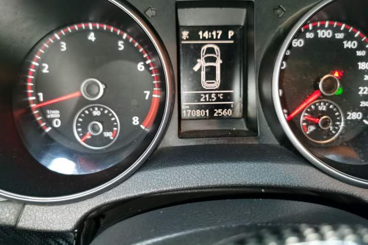 Used Volkswagen Golf 2013 2.0 TSI GTI Convertible Odometer Close Up