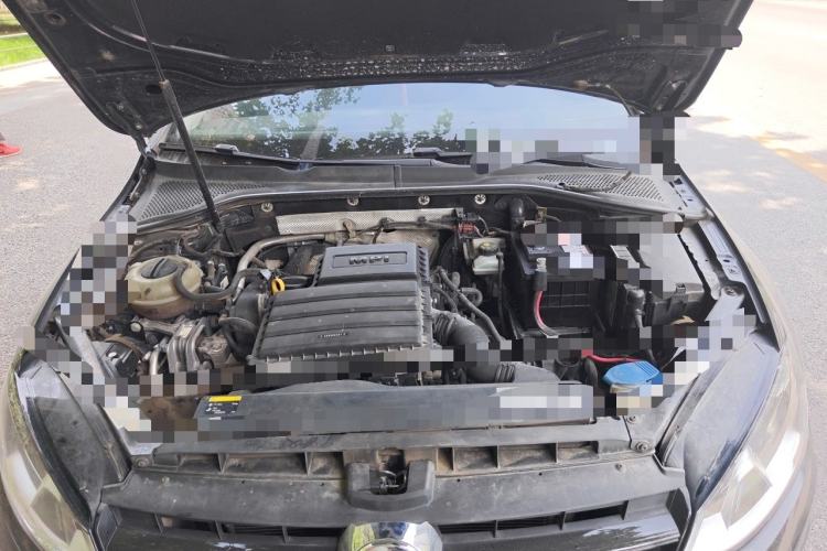 Used Volkswagen Golf 2014 1.6L Automatic Comfort Model Engine Bay