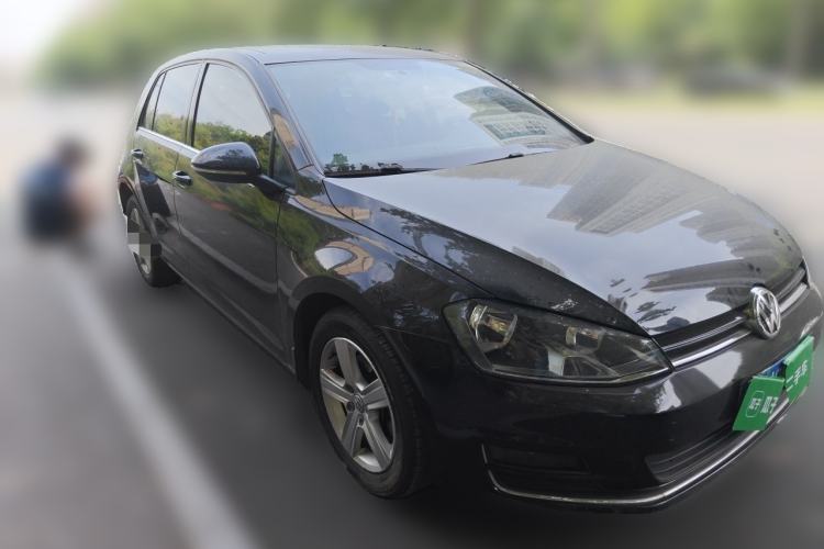 Used Volkswagen Golf 2014 1.6L Automatic Comfort Model Front Right 45 Deg