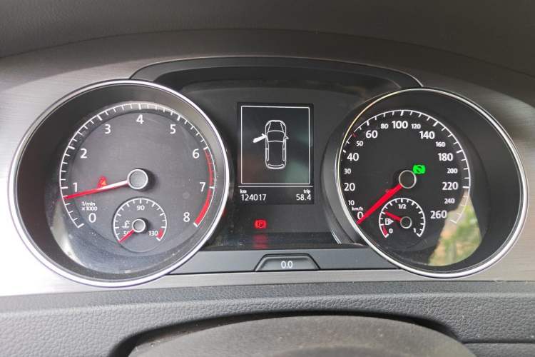 Used Volkswagen Golf 2014 1.6L Automatic Comfort Model Instrument Cluster