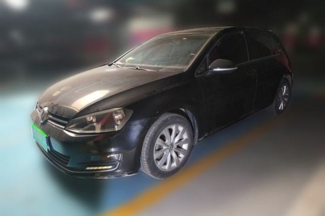 Ojetý Volkswagen Golf 2014 1.4TSI Automatic Comfort Model