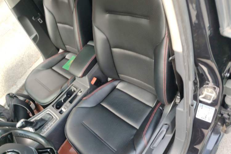 Used Volkswagen Golf 2014 1.6L Automatic Comfort Model Left Front Seat
