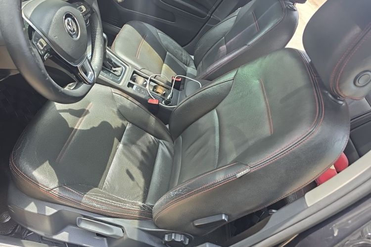 Used Volkswagen Golf 2014 1.6L Automatic Comfort Model Left Front Seat