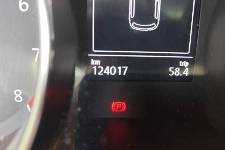 Used Volkswagen Golf 2014 1.6L Automatic Comfort Model Odometer Close Up