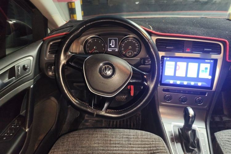 Used Volkswagen Golf 2014 1.4TSI Automatic Comfort Model Steering Wheel