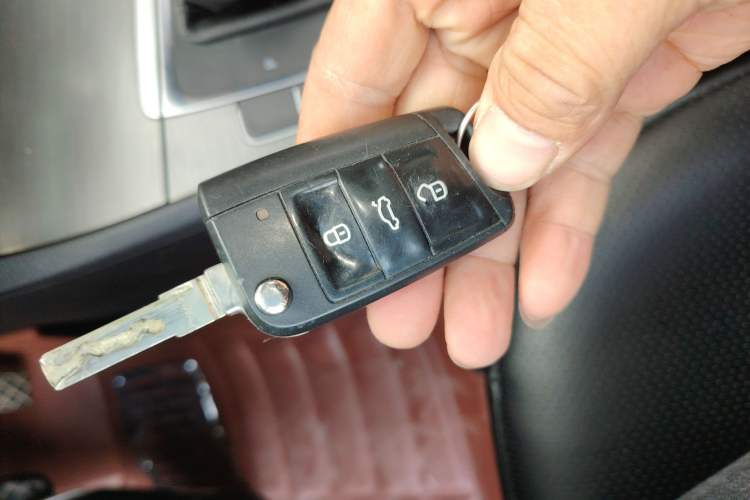 Used Volkswagen Golf 2014 1.6L Automatic Comfort Model Vehicle Key