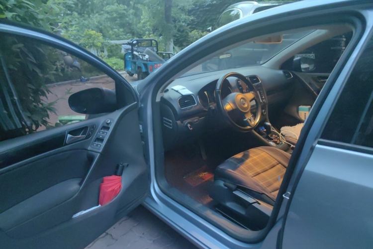 Used Volkswagen Golf 2014 1.6L Automatic Comfort Model Driver Seat