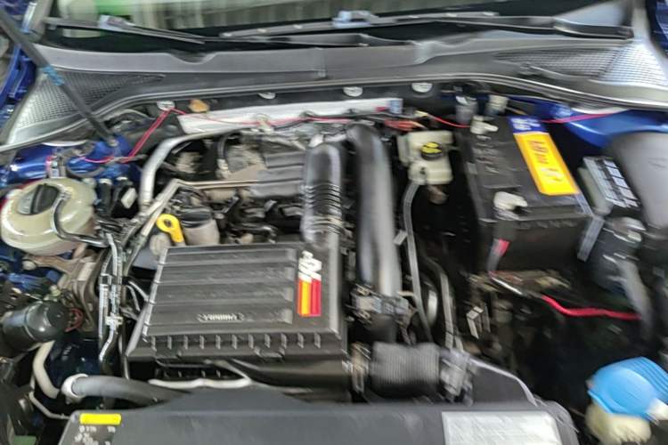 Used Volkswagen Golf 2014 1.4TSI Automatic Comfort Model Engine Bay