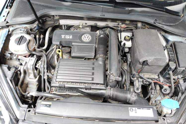 Used Volkswagen Golf 2014 1.4TSI Luxury Travel Edition Engine Bay