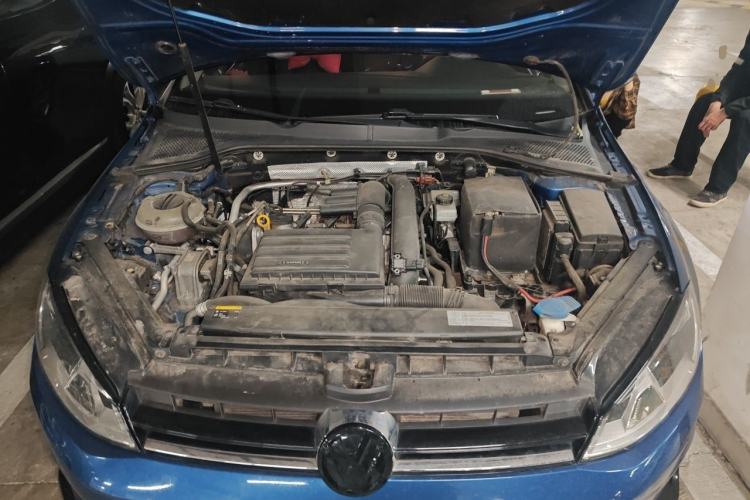 Used Volkswagen Golf 2014 1.4TSI Automatic Luxury Model Engine Bay