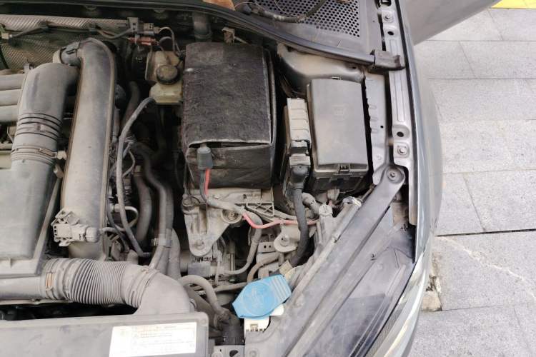 Used Volkswagen Golf 2014 1.4TSI Automatic Flagship Model Engine Bay Left
