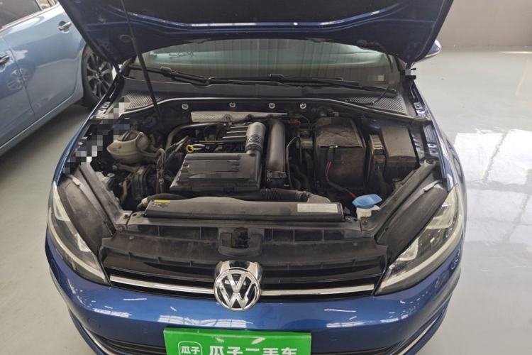 Used Volkswagen Golf 2014 1.4TSI Automatic Flagship Model Engine Bay