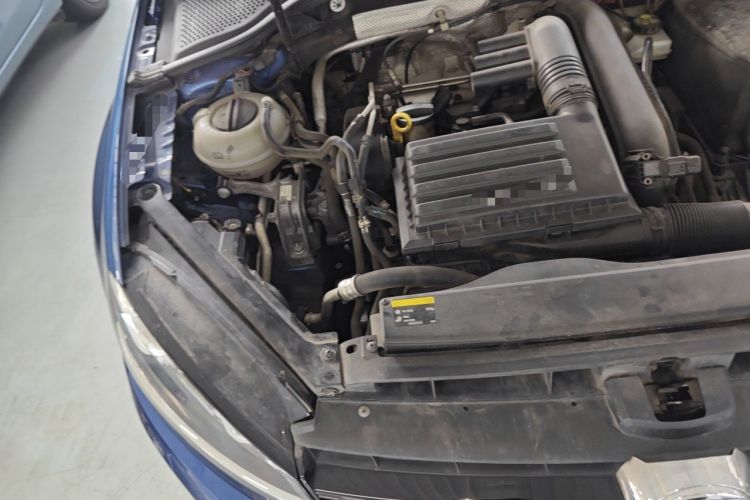 Used Volkswagen Golf 2014 1.4TSI Automatic Flagship Model Engine Bay Right