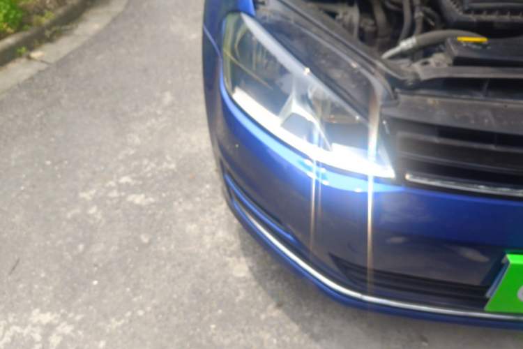 Used Volkswagen Golf 2014 1.4TSI Automatic Comfort Model Engine Bay Right