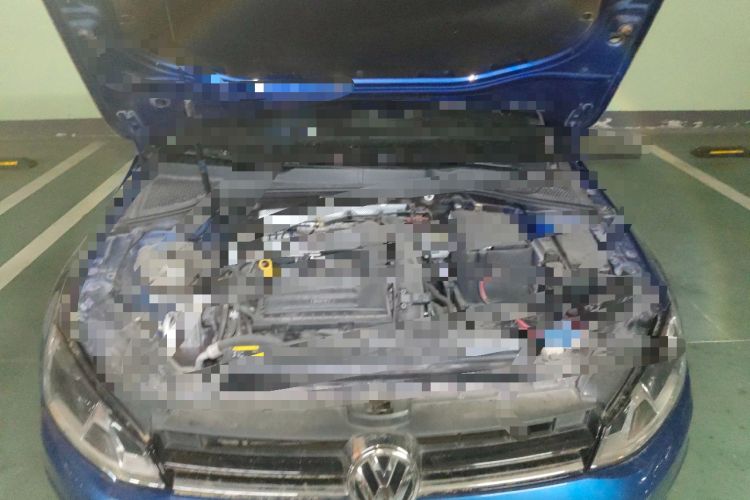 Used Volkswagen Golf 2014 1.4TSI Automatic Luxury Model Engine Bay