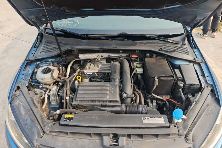 Used Volkswagen Golf 2014 1.4TSI Luxury Travel Edition Engine Bay