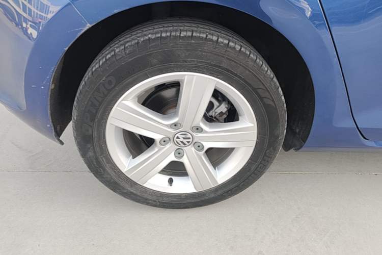 Used Volkswagen Golf 2014 1.6L Automatic Comfort Model Exterior 5