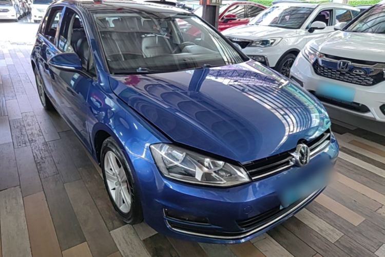 Used Volkswagen Golf 2014 1.4TSI Automatic Comfort Model Front Right 45 Deg