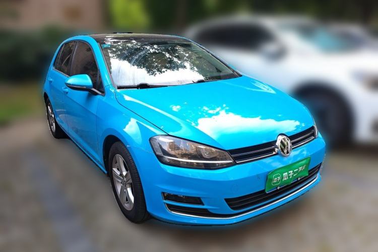 Used Volkswagen Golf 2014 1.4TSI Automatic Comfort Model Front Right 45 Deg