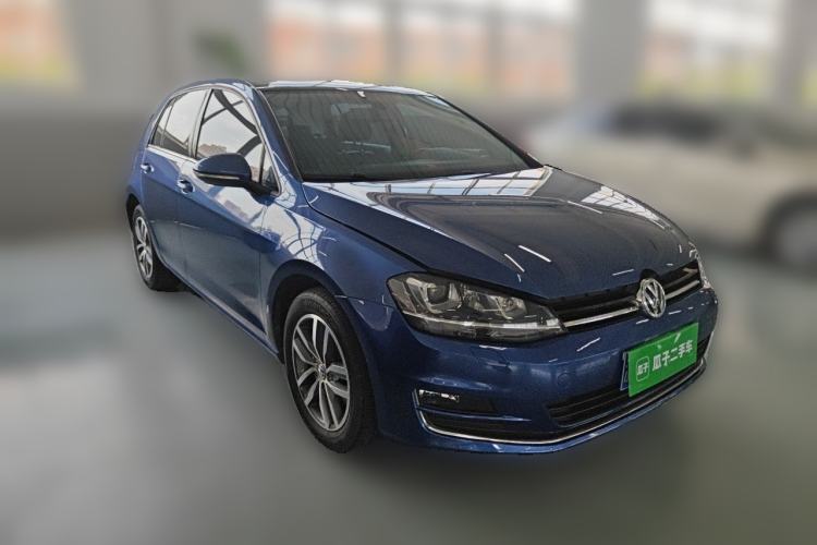 Used Volkswagen Golf 2014 1.4TSI Automatic Flagship Model Front Right 45 Deg