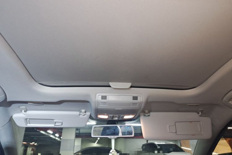 Used Volkswagen Golf 2014 1.4TSI Automatic Luxury Model Headliner