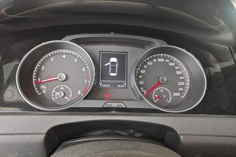 Used Volkswagen Golf 2014 1.4TSI Automatic Flagship Model Instrument Cluster